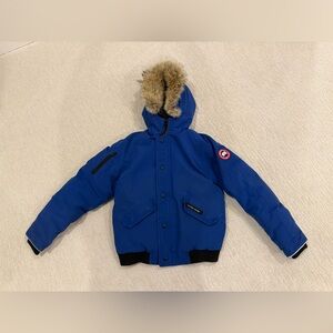 Canada Goose Rundle Bomber with fur hood 7995y large 14/16 $695 pacific blue